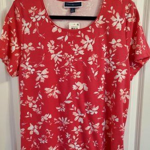 Karen Scott pink and white floral print short sleeve knit top